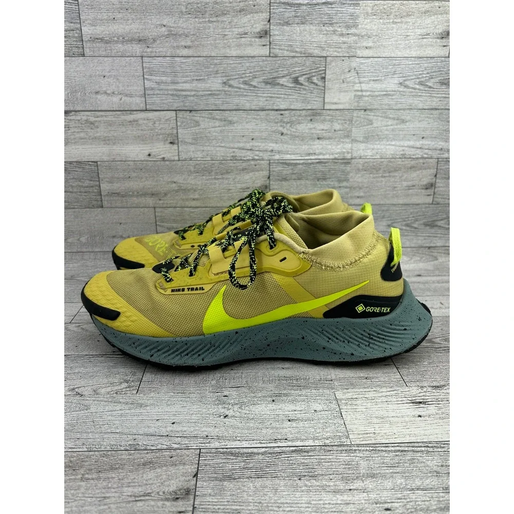 Nike Pegasus Trail Gore Tex Men's Running Shoes Yellow Black DC8793 300 Size 8.5